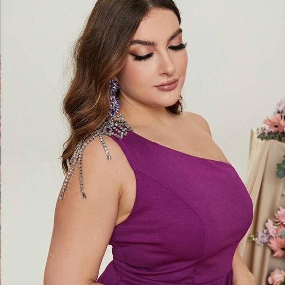 One shoulder dress - Picture 3 of 5